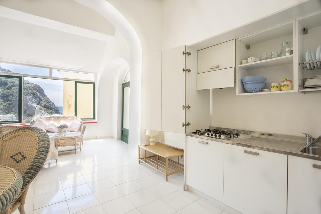 Appartamenti Casa Del Sole Sant'Angelo  المظهر الخارجي الصورة