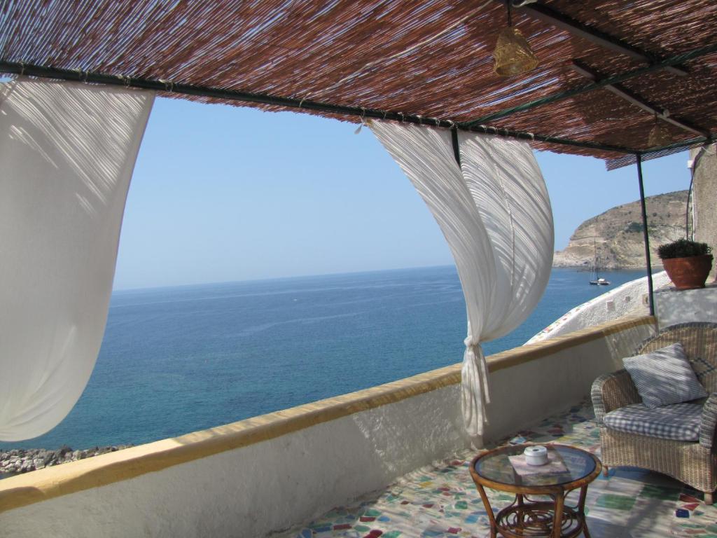 Appartamenti Casa Del Sole Sant'Angelo  المظهر الخارجي الصورة
