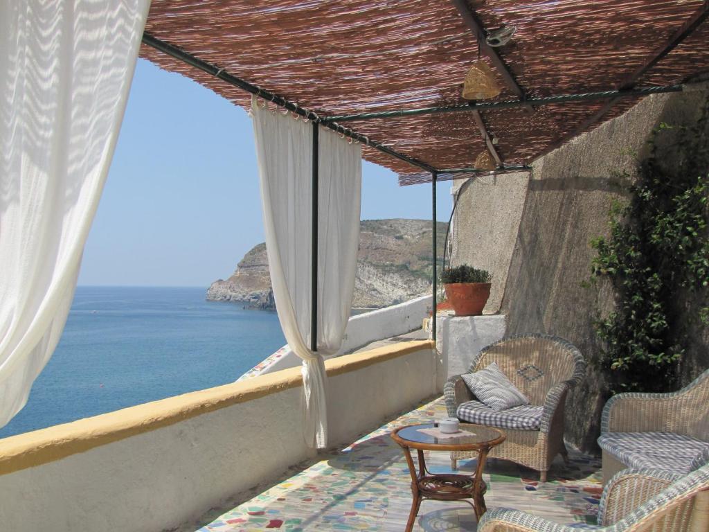 Appartamenti Casa Del Sole Sant'Angelo  المظهر الخارجي الصورة