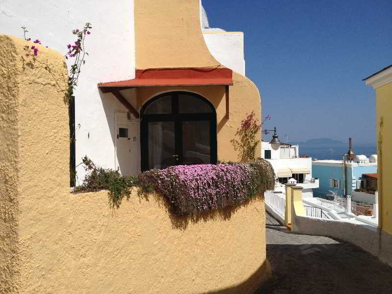 Appartamenti Casa Del Sole Sant'Angelo  المظهر الخارجي الصورة