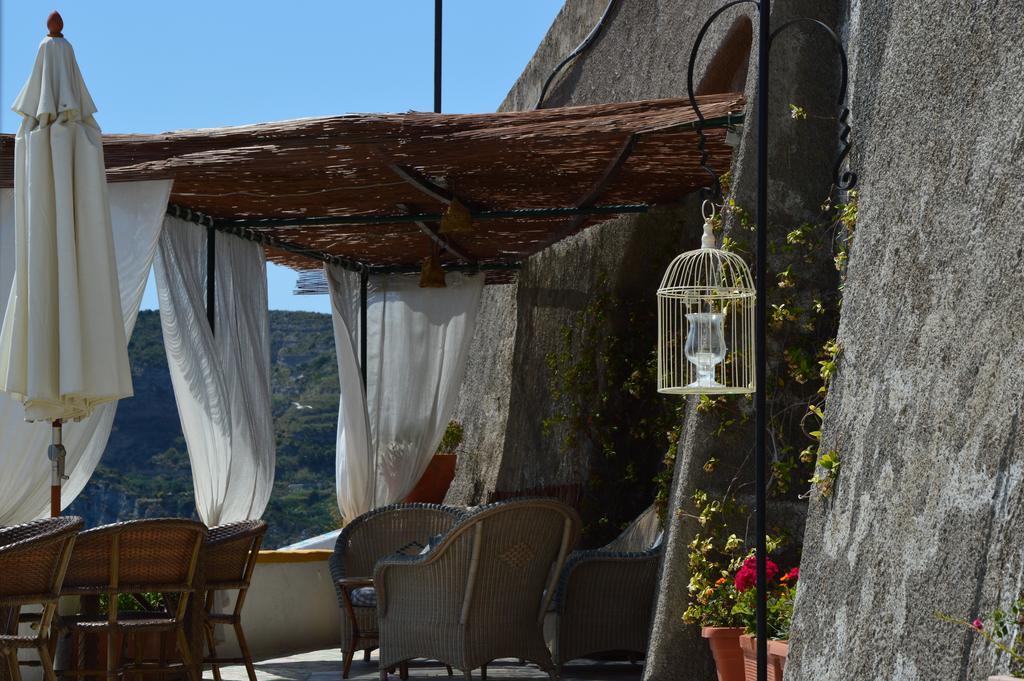 Appartamenti Casa Del Sole Sant'Angelo  المظهر الخارجي الصورة